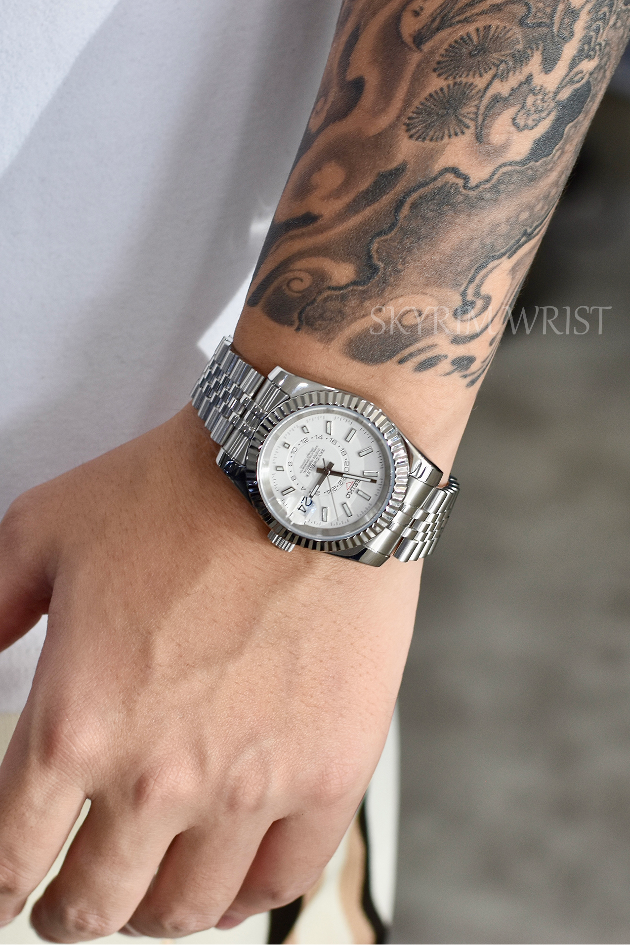 Mod Sky-Dweller White